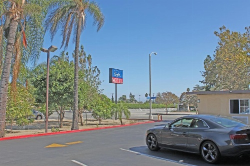Royla Motel image 18