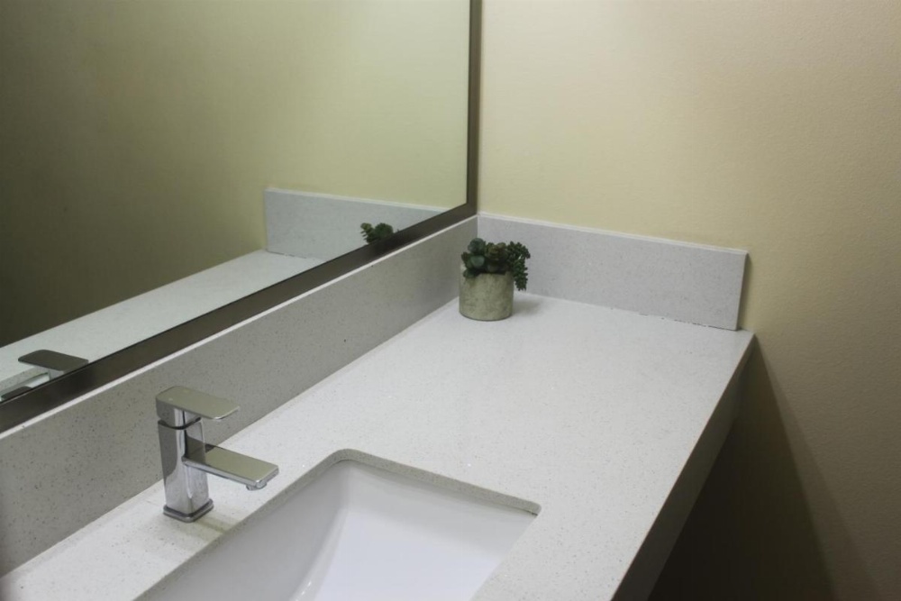 Room image 3